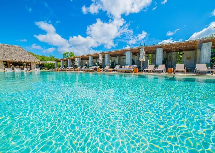 Casa Lagom, Luxurious Oasis With Infinity Pool! Villa La Cruz (La Cruz)
