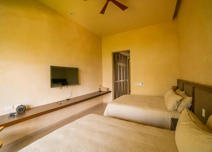 Casa Lagom, Luxurious Oasis With Infinity Pool! * La Cruz (La Cruz)