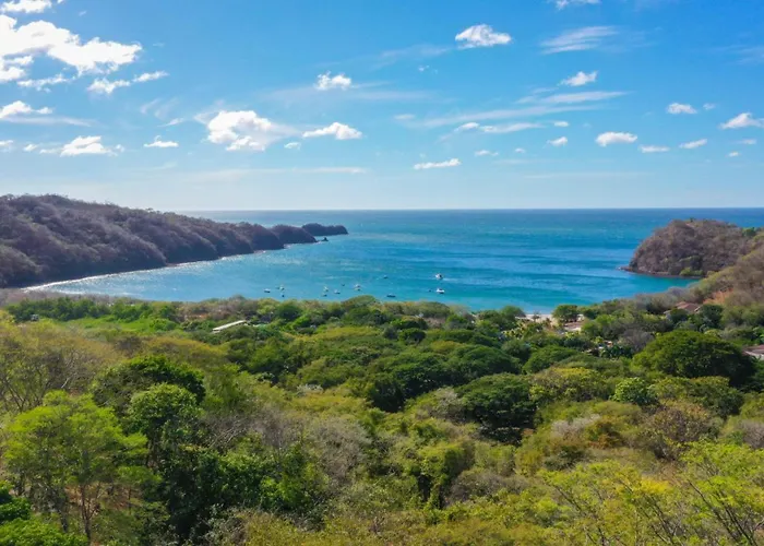 Casa Lagom, Luxurious Oasis With Infinity Pool! La Cruz (La Cruz)